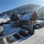 Mango - Przystanek Kuznice 3*