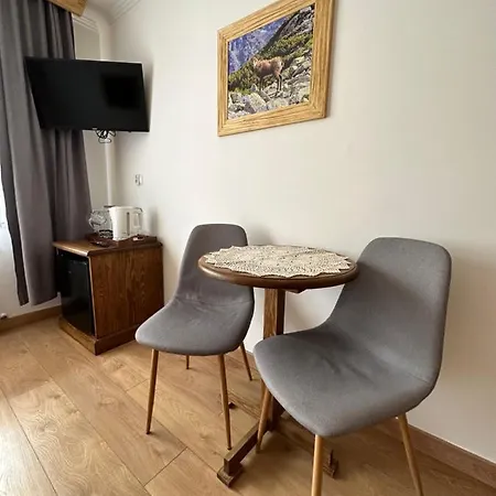 Couette-café Mango - Przystanek Kuznice