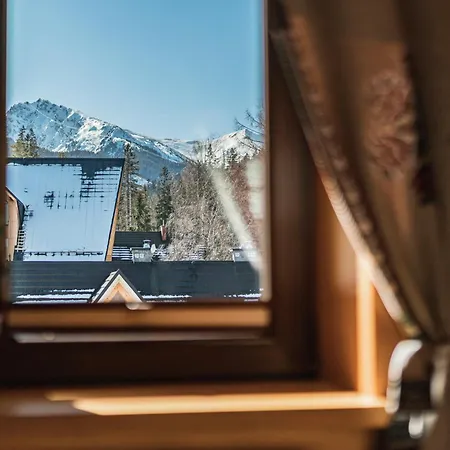 Mango - Przystanek Kuznice Couette-café