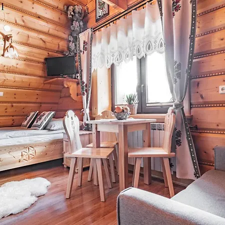 Couette-café Mango - Przystanek Kuznice