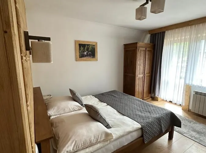 Mango - Przystanek Kuznice