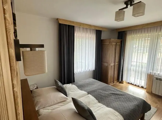 Mango - Przystanek Kuznice