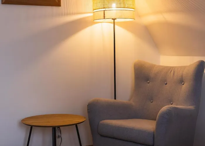 Mango - Przystanek Kuznice Bed & Breakfast 3*