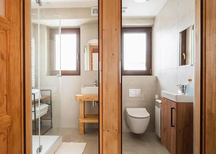 Mango - Przystanek Kuznice Bed & Breakfast