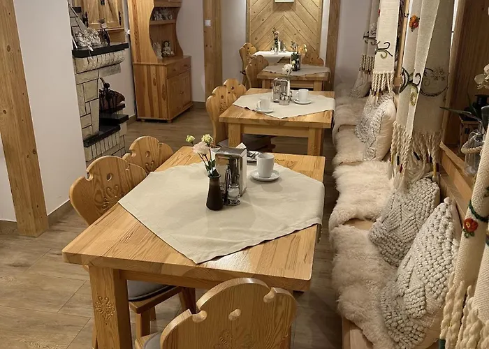 Mango - Przystanek Kuznice Zakopane